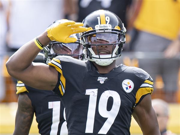 JuJu Smith-Schuster Says He's 'Concerned' for Ex-Steelers Teammate